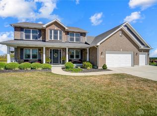 669 Hidden Meadows Dr, Miamisburg, OH 45342