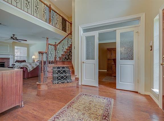 3rd image of 8033 Cavalier Dr
