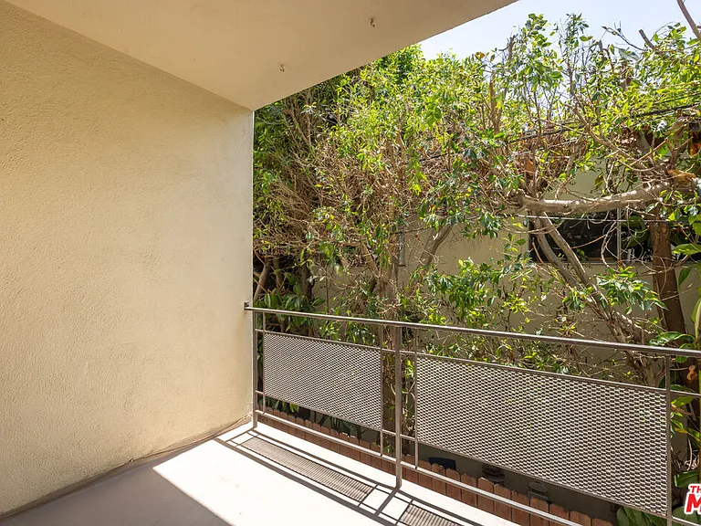 1411 N Harper Ave #6 — Photo 19