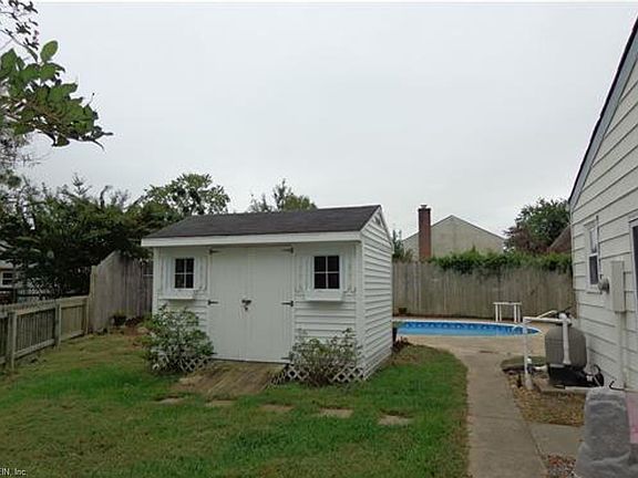 3rd image of 5185 Earhart Cir