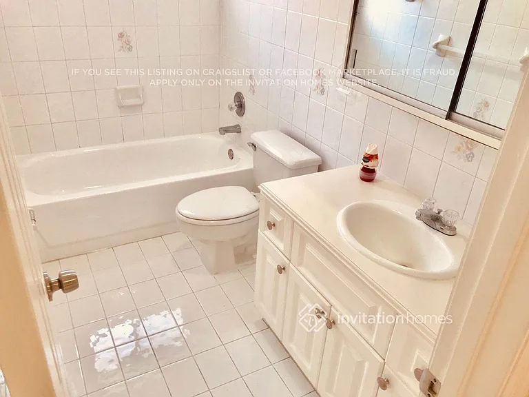 9775 NW 126th Ter — Photo 13