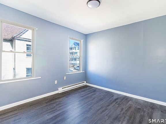 4th image of 27 Beacon Street