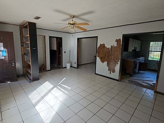 5th image of 1520 Martin Luther King Jr Ave