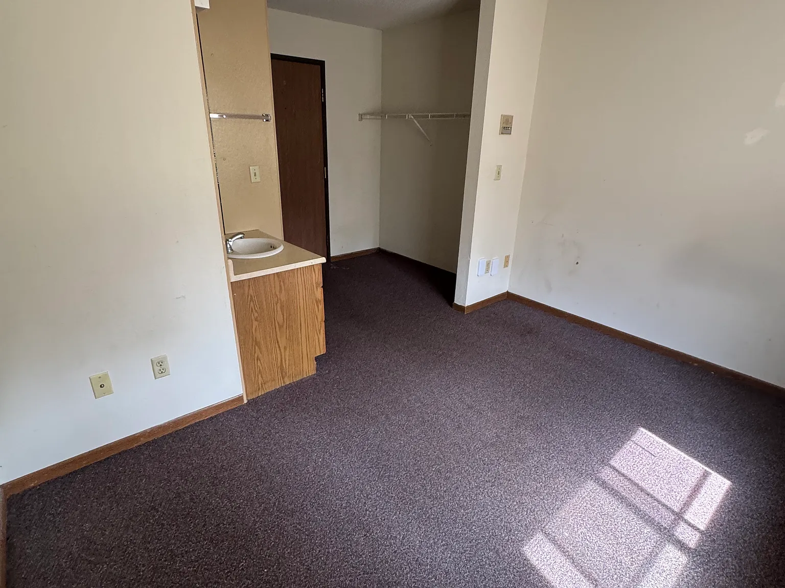 Studio, 500 sqft, $425 — Photo 1
