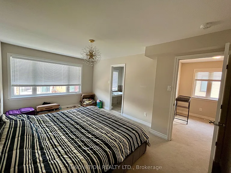222 Dolce Cres — Photo 25