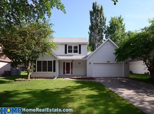 3718 Timberline Ct, Lincoln, NE 68506