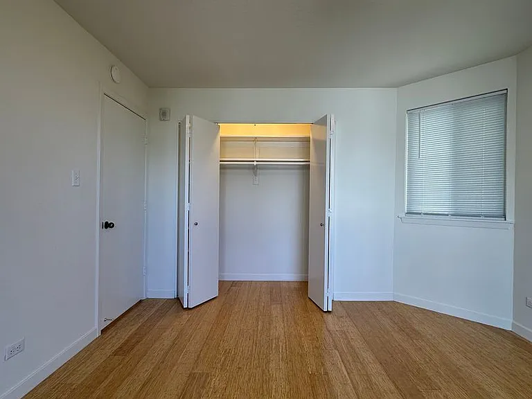 195 Collingwood St #1124R — Photo 9