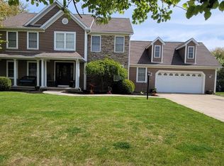 1007 Eagle Ridge Dr, Huron, OH 44839