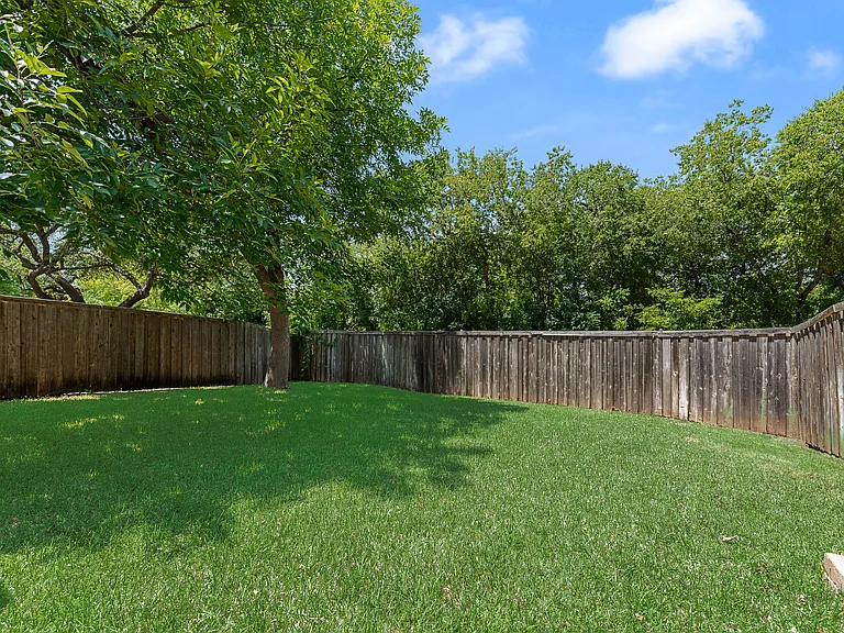 4641 Reunion Dr — Photo 23