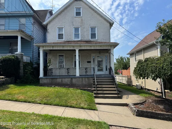 824 Hemlock St, Scranton, PA 18505