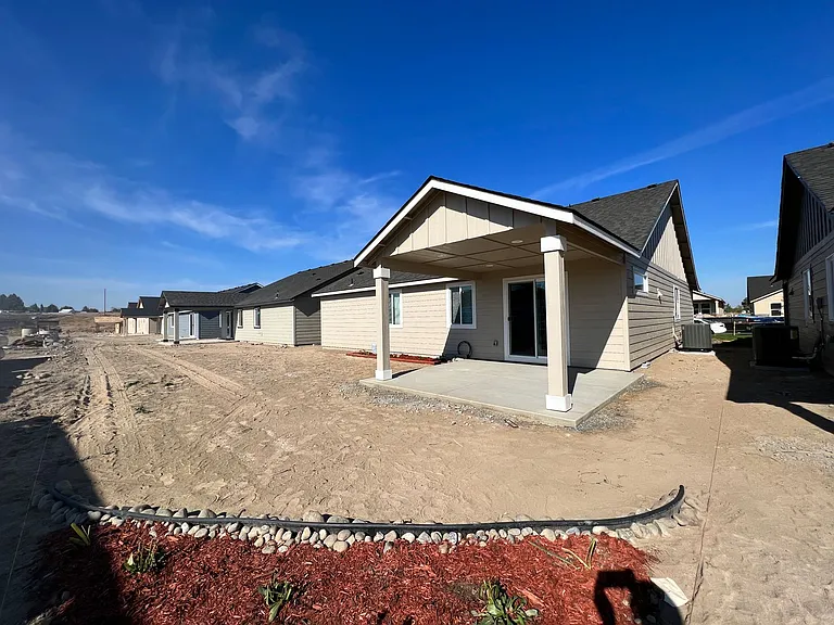 1023 W Aspen Rd — Photo 22