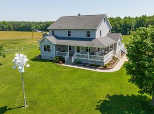 2196 T N Snow Rd, Nathalie, VA 24577