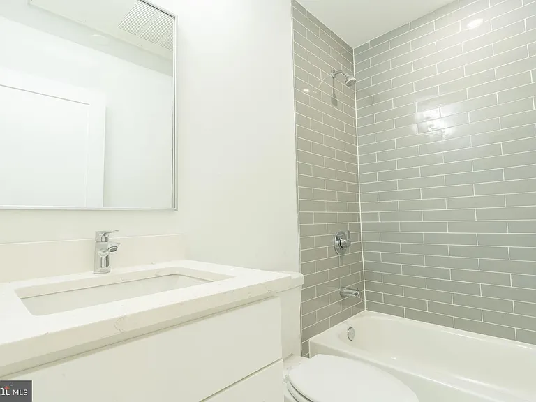 5301 Connecticut Ave NW #304 — Photo 7
