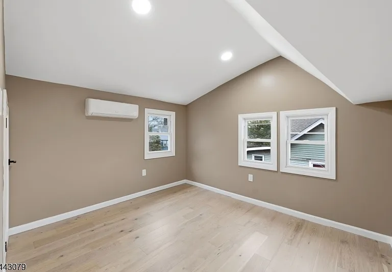 82 Grove St #4 — Photo 9