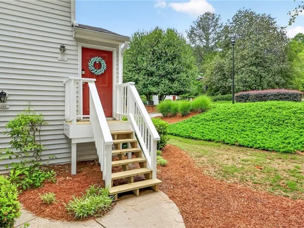 1106 Glenleaf Dr, Peachtree Corners, GA 30092