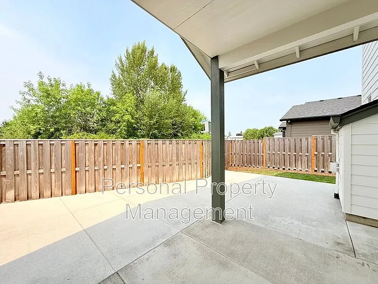 1530 NW 29th Pl — Photo 35