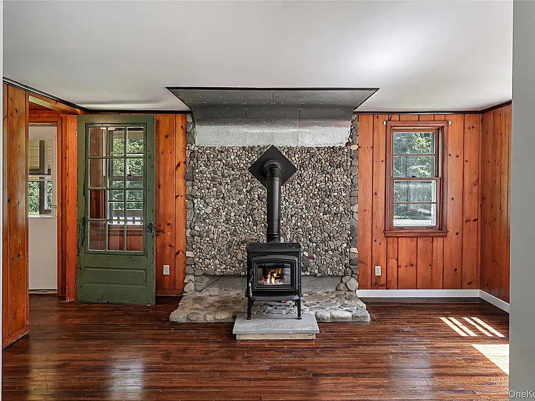 222 Bog Hollow Rd — Photo 13
