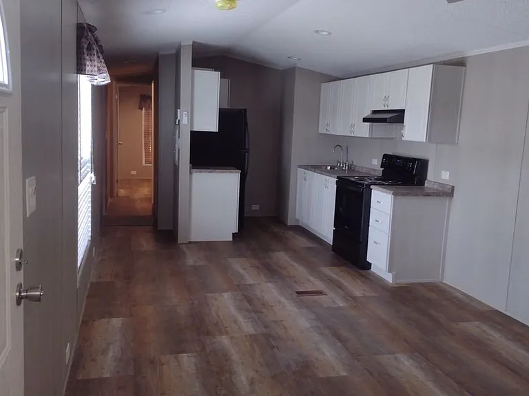 2901 E Highway 107 — Photo 39