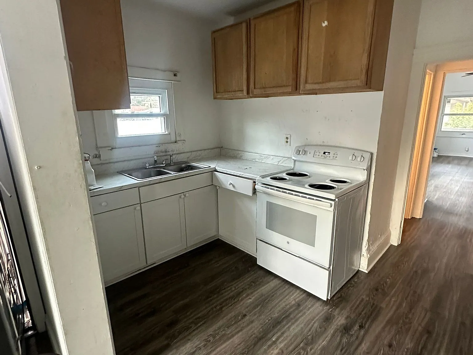 426 Model St — Photo 4