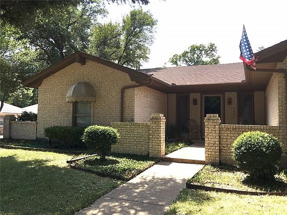 3rd image of 1223 Greenway Dr