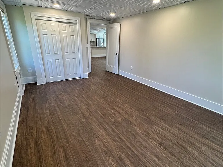 77 W Humboldt Pkwy #B — Photo 9