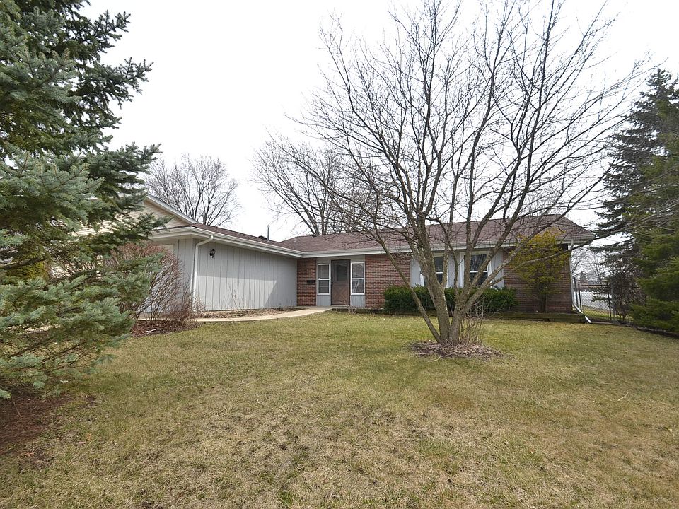 1st image of 1690 Fairfield Ln