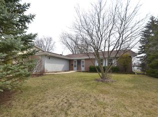 228 S Hickory Ave, Bartlett, IL