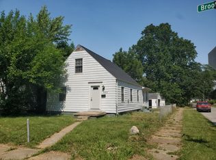 1602 N Brookfield St, South Bend, IN 46628