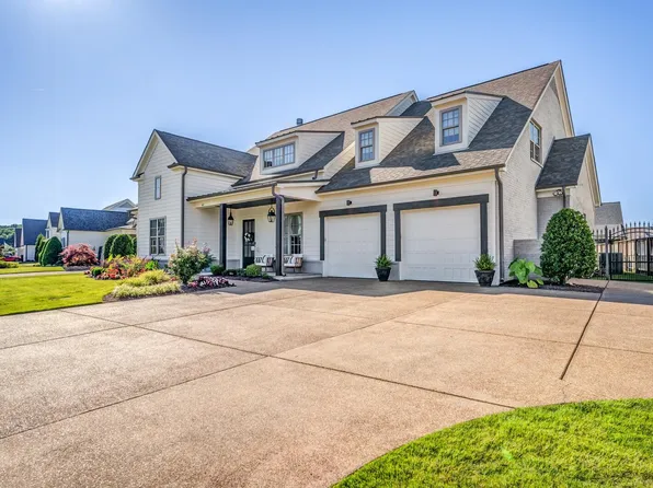 165 Egg Farm Cir, Piperton, TN 38017