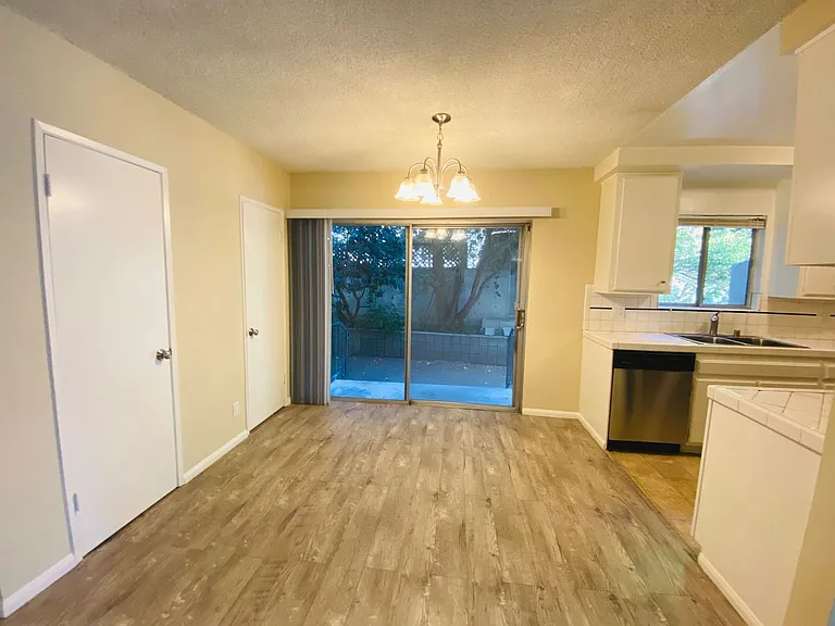 1212 S Ogden Dr — Photo 3