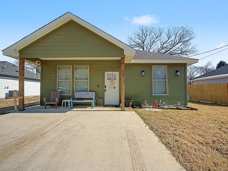 1st image of 223 Harris Blvd
