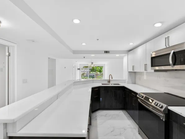 3901 S Flagler Dr, West Palm Beach, FL