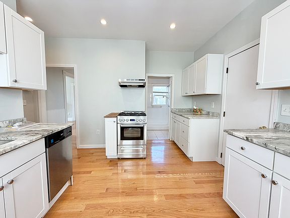 5th image of 6 School St #2
