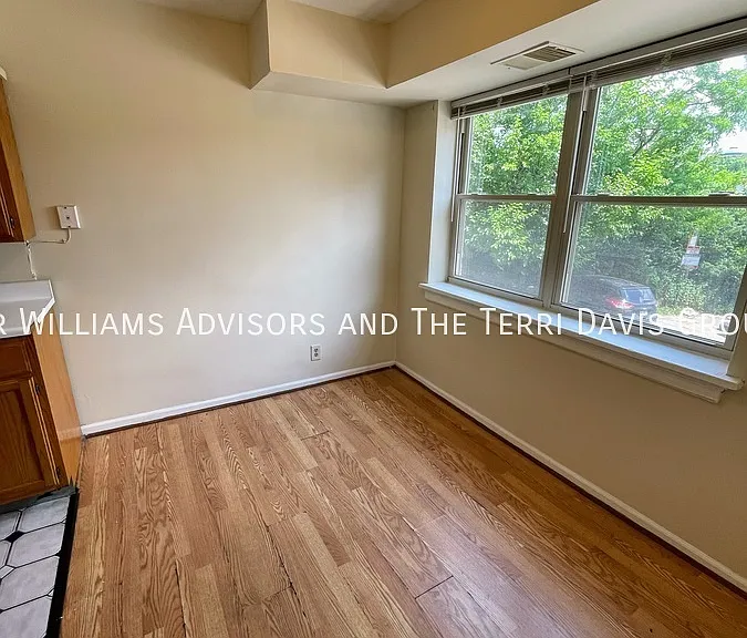 994 Cleveland Ave #1 — Photo 7