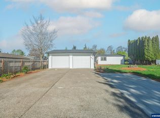 553 Woodland Ave, Woodburn, OR 97071