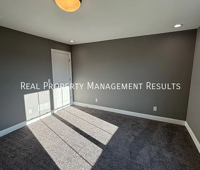 3410 Ralston Dr — Photo 17