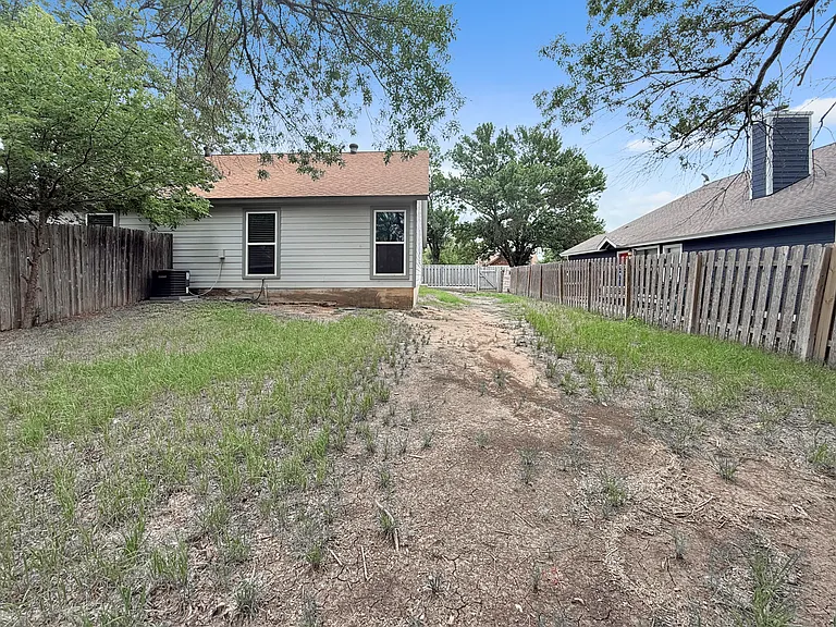 403 Fantail Loop #A — Photo 21