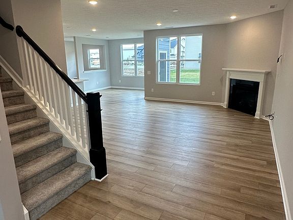 3rd image of 2787 Evergreen Ave