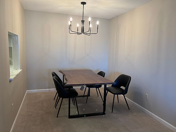 Dining room or could be used for an office area