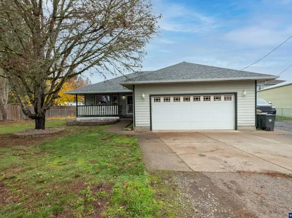 1417 47th Ave, Sweet Home, OR 97386