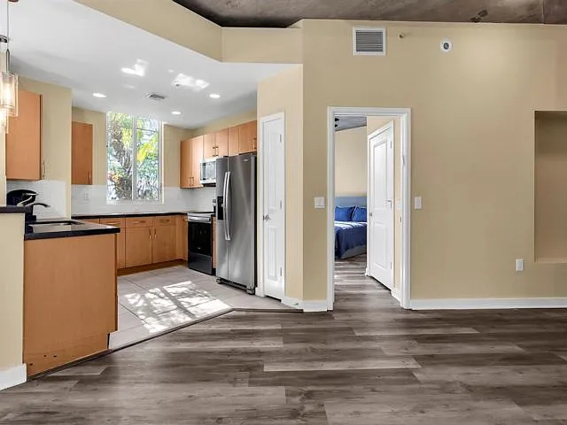 300 S Australian Ave #618 — Photo 6
