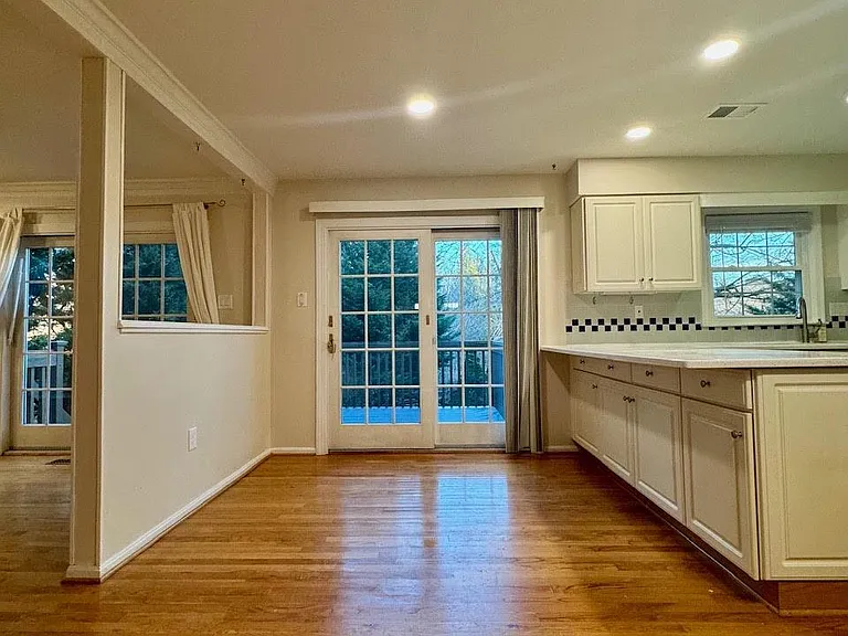 20333 Pleasant Ridge Dr — Photo 7