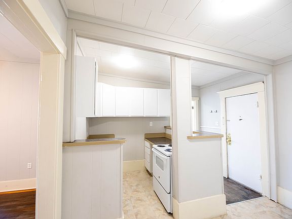 624-IRIS-kitchen-1_12292022