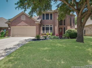 106 Stonefield Rd, Universal City, TX 78148
