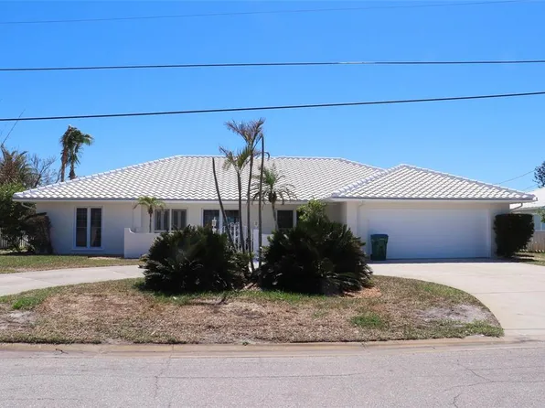 618 Gladstone Ln, Holmes Beach, FL 34217