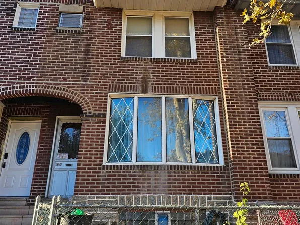 6124 Vandike St, Philadelphia, PA 19135