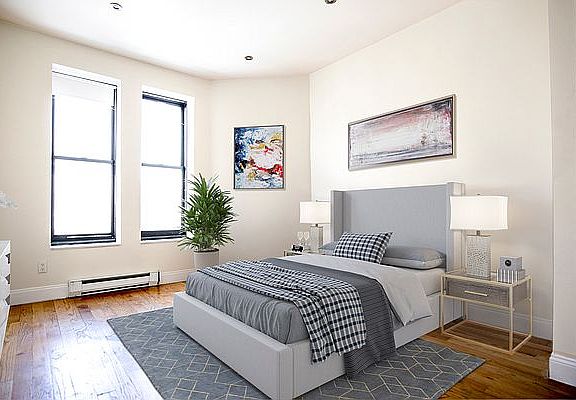 2nd image of 934 Amsterdam Ave #5B