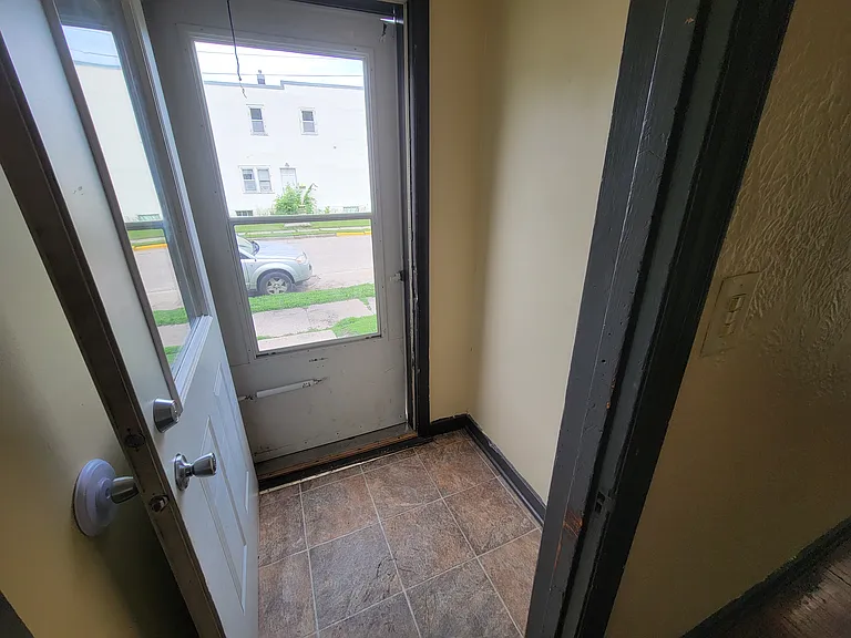 401 N Dewey St #401 — Photo 2