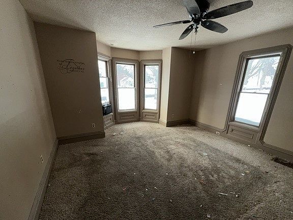 3rd image of 102 E 6th St