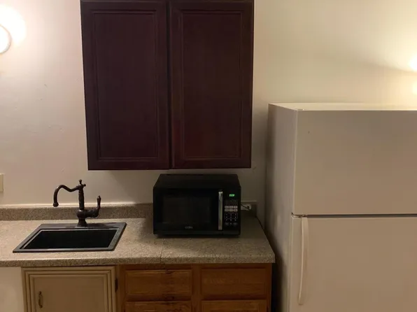 415 N Desert Sv, Tucson, AZ 85711